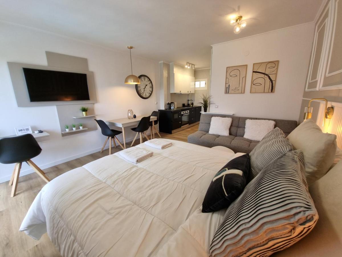 Jupiter. Moderno Estudio. Vistas Al Mar Y Montana Benalmadena Ngoại thất bức ảnh